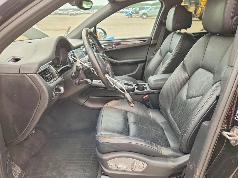2018 PORSCHE MACAN 7