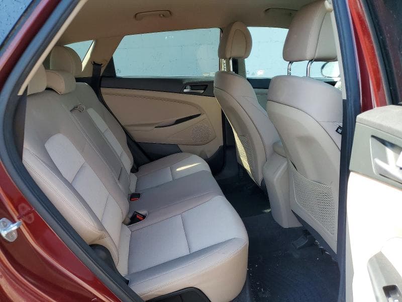 2017 HYUNDAI TUCSON SE 11