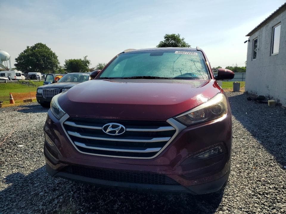 2017 HYUNDAI TUCSON SE 5