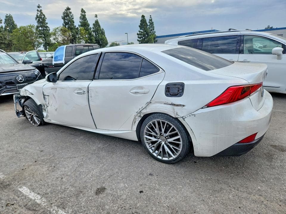 2017 LEXUS IS 200T 2