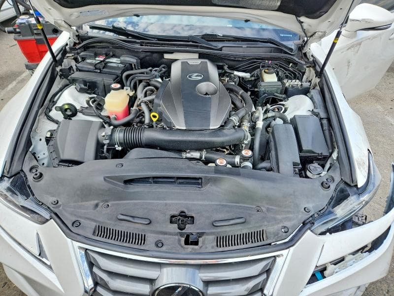 2017 LEXUS IS 200T 11