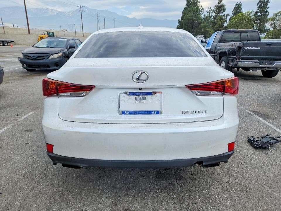 2017 LEXUS IS 200T 6