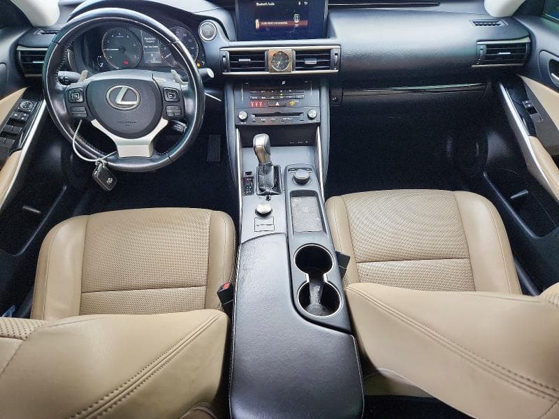 2017 LEXUS IS 200T 8
