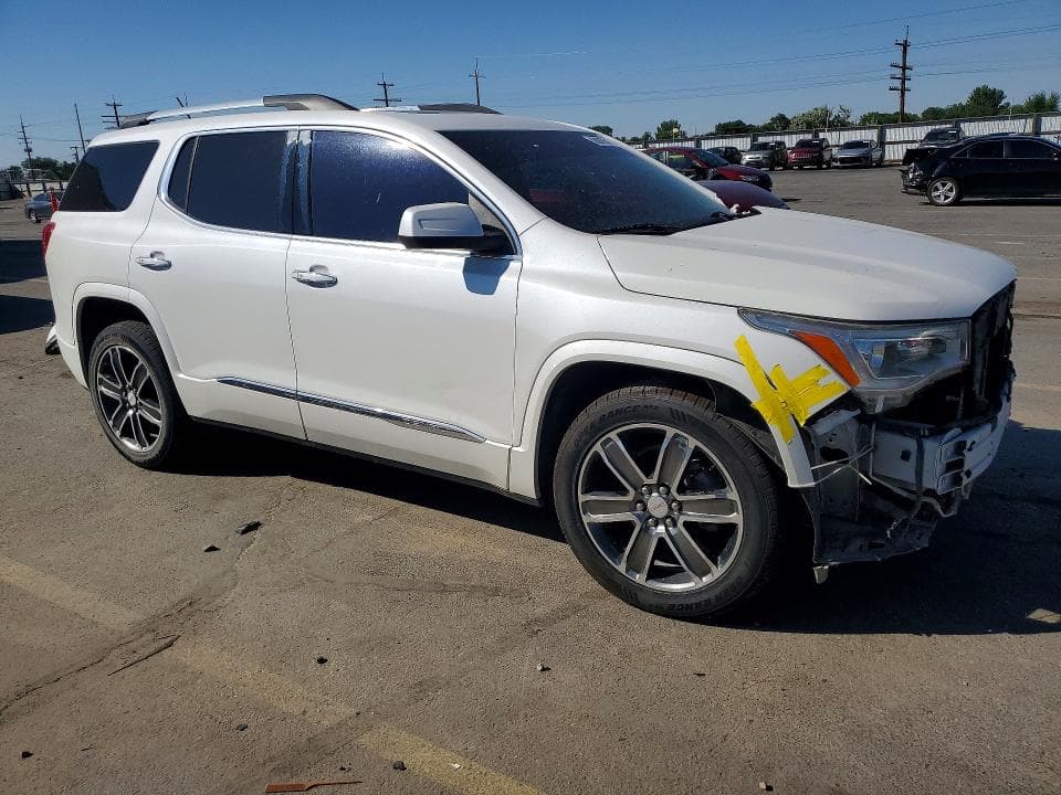 2017 GMC ACADIA DENALI 4