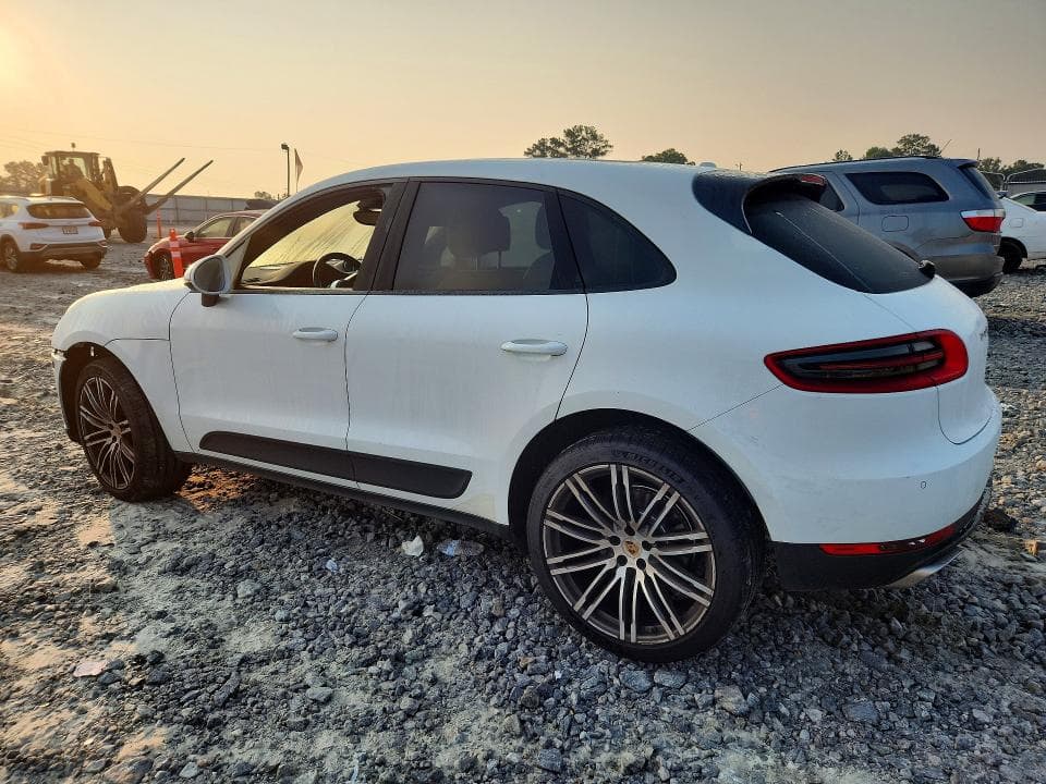 2017 PORSCHE MACAN 2