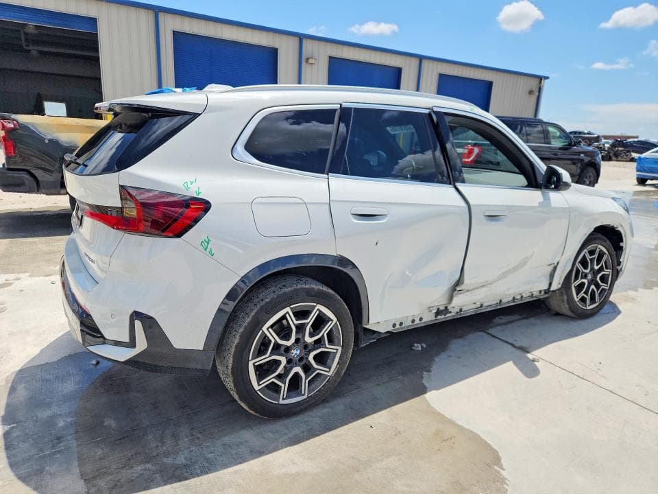 2025 BMW X1 XDRIVE28I 3
