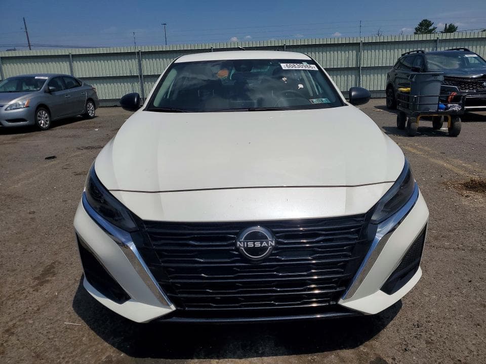 2024 NISSAN ALTIMA 5