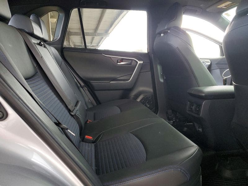 2025 TOYOTA RAV4 XSE 10