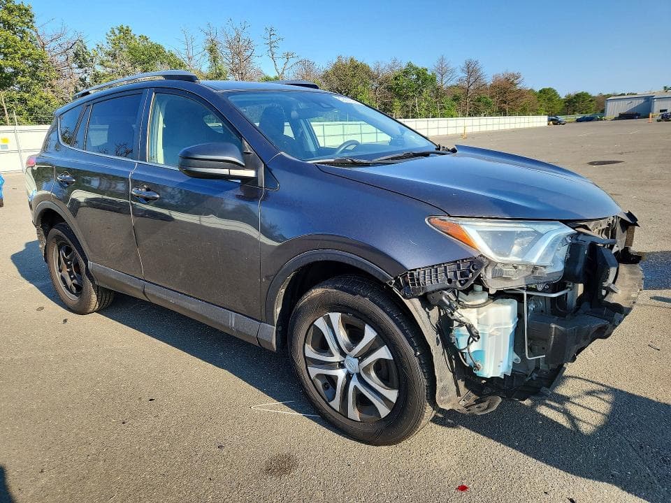 2018 TOYOTA RAV4 LE 4