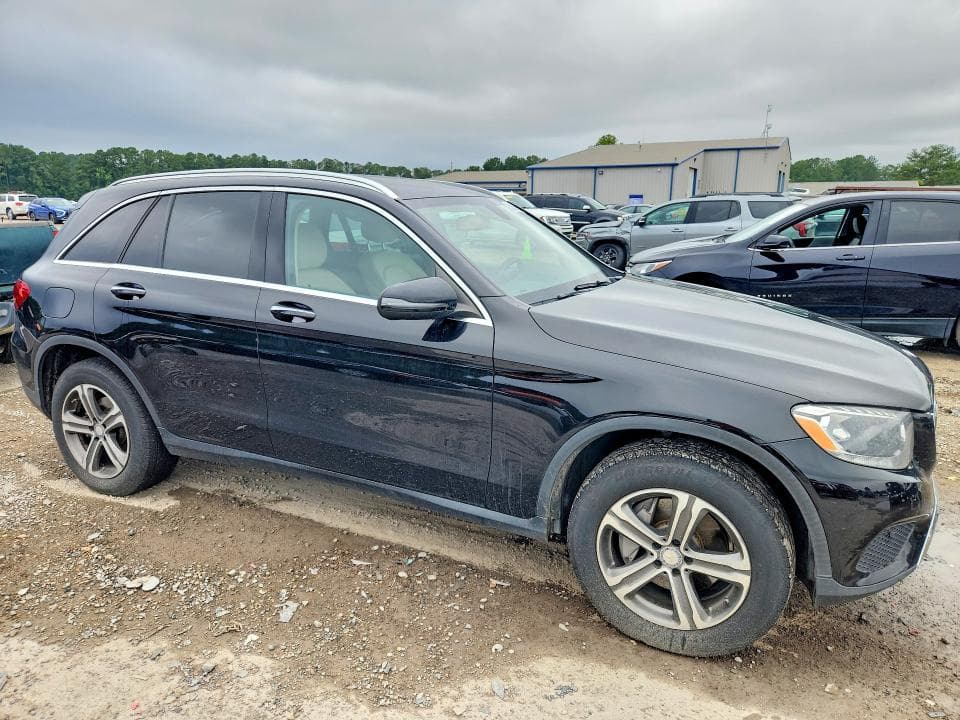 2017 MERCEDES-BENZ GLC 300 300 4
