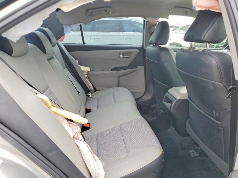 2017 TOYOTA CAMRY SE 10
