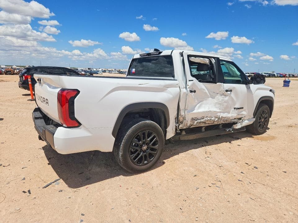 2026 TOYOTA TUNDRA LIMITED 3