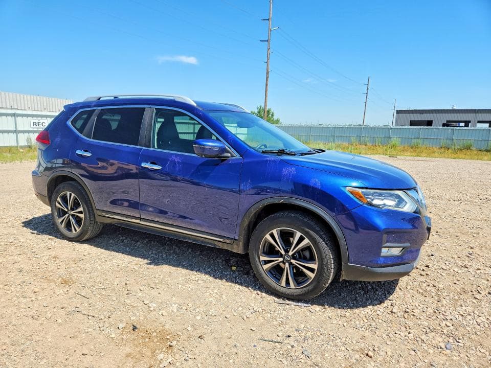 2017 NISSAN ROGUE SL 4