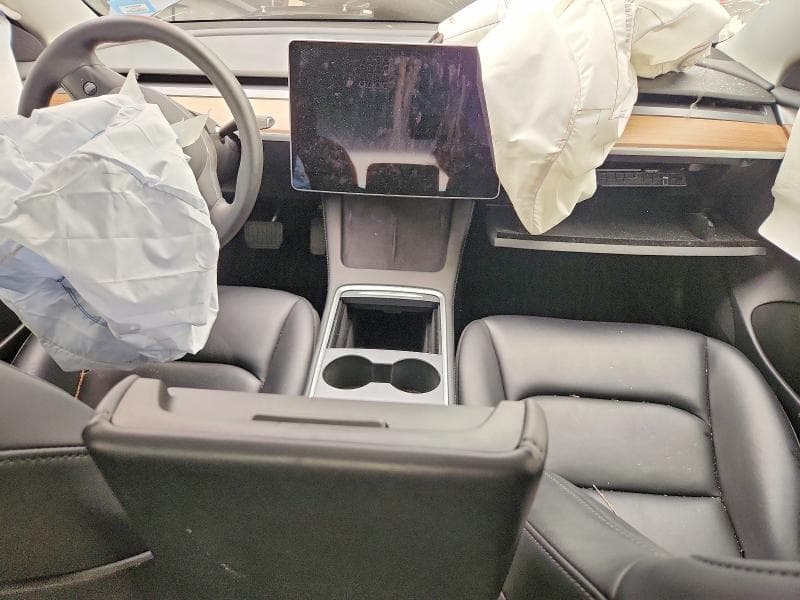 2023 TESLA MODEL 3 8