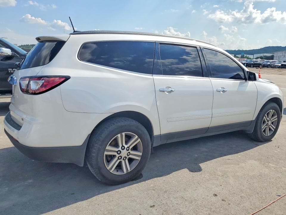 2017 CHEVROLET TRAVERSE LT 3