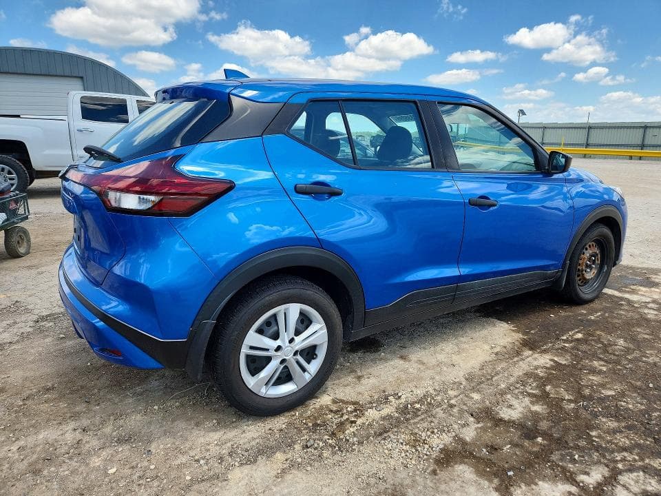 2021 NISSAN KICKS S 3
