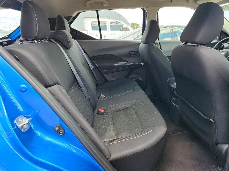 2021 NISSAN KICKS S 10