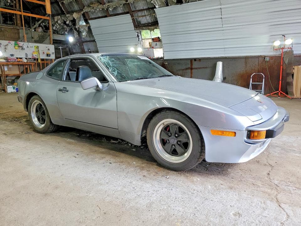 1983 PORSCHE 944 4