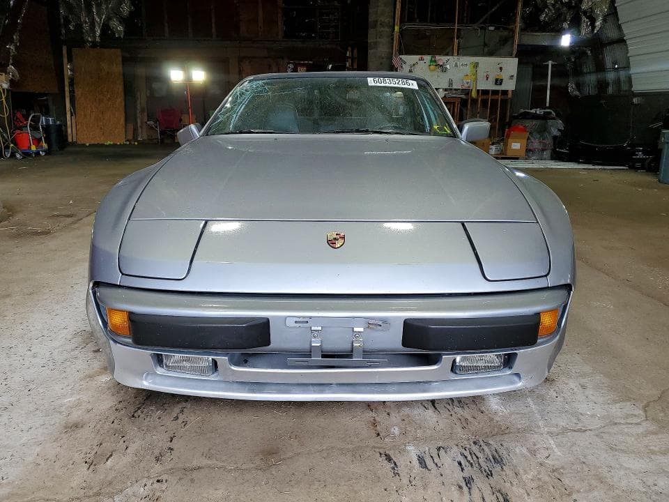 1983 PORSCHE 944 5