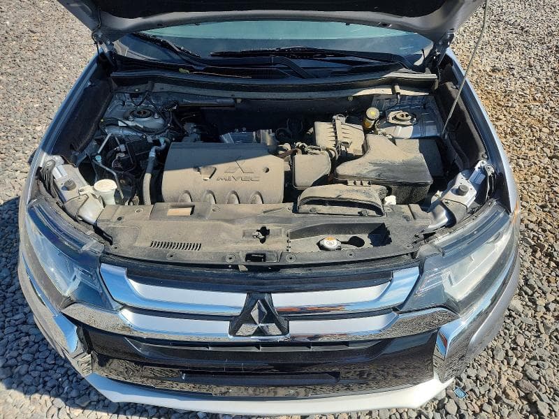 2017 MITSUBISHI OUTLANDER ES 12