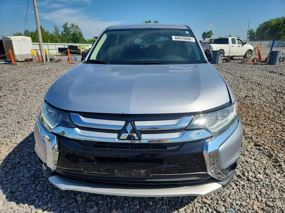 2017 MITSUBISHI OUTLANDER ES 5