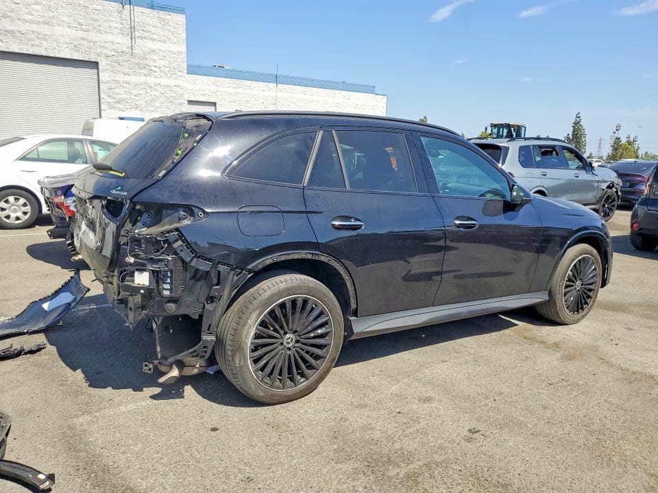 2024 MERCEDES-BENZ GLC 300 4MATIC 3