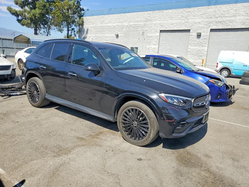 2024 MERCEDES-BENZ GLC 300 4MATIC 4