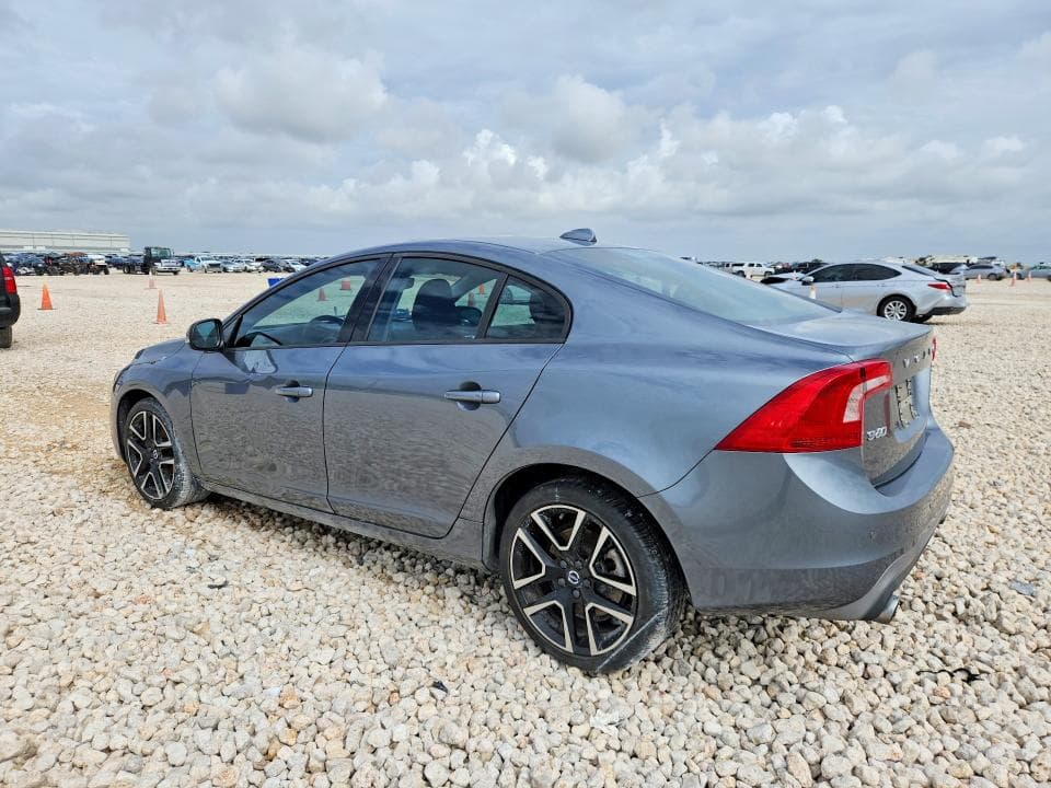 2017 VOLVO S60 2