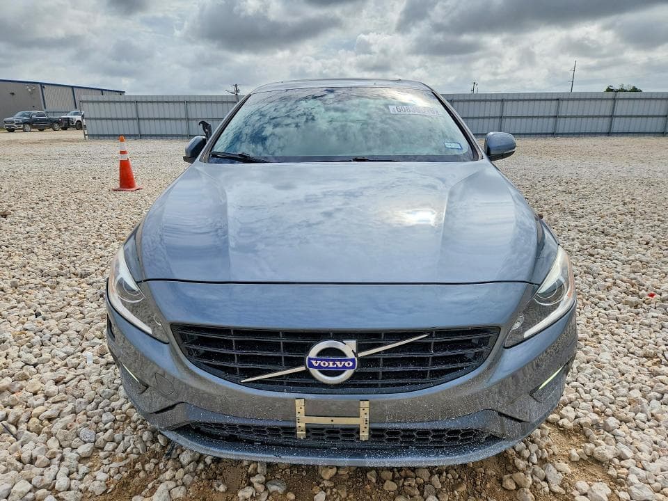 2017 VOLVO S60 5
