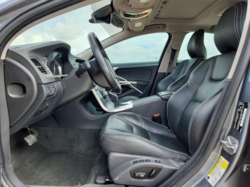 2017 VOLVO S60 7