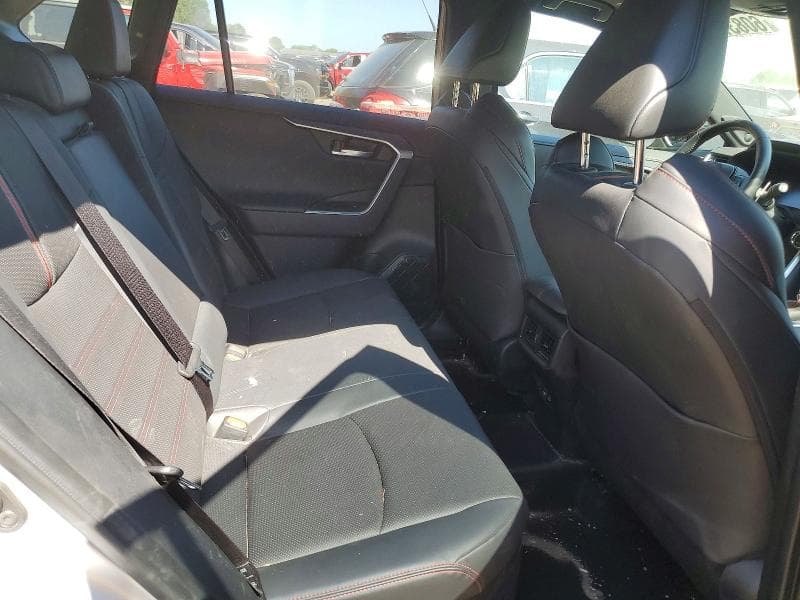 2025 TOYOTA RAV4 XSE XSE 11
