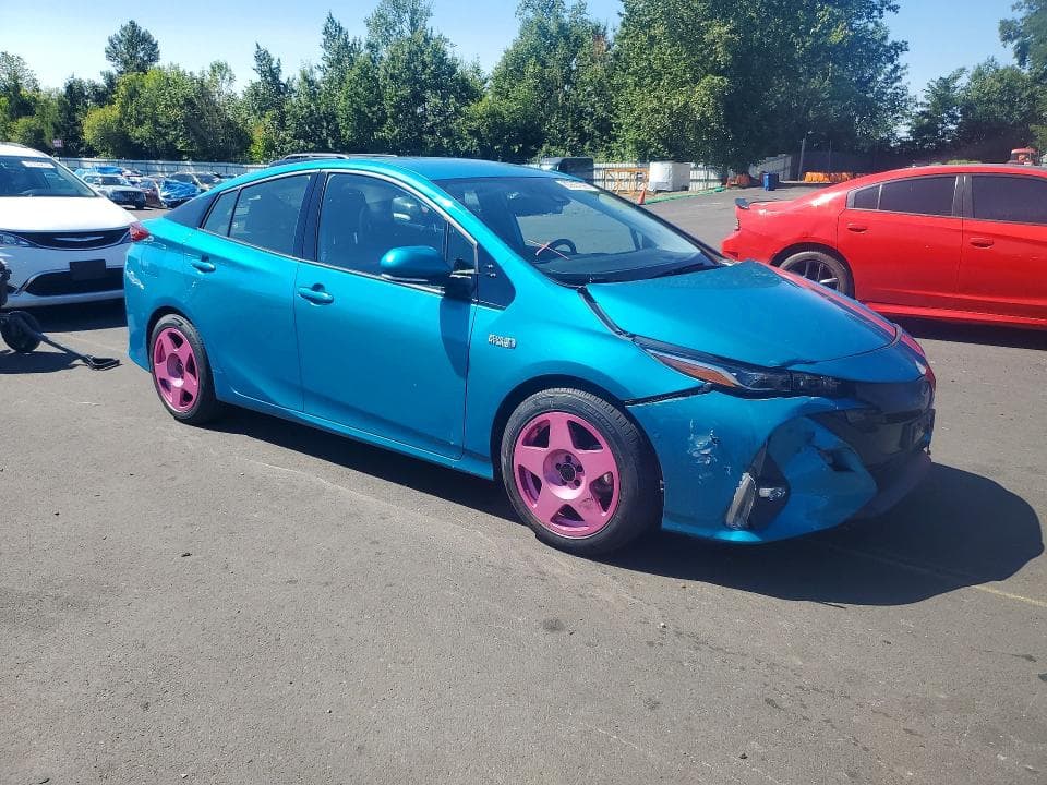 2020 TOYOTA PRIUS PRIME LIMITED LIMITED 4