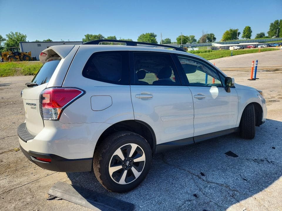 2017 SUBARU FORESTER 2.5I PREMIUM 3