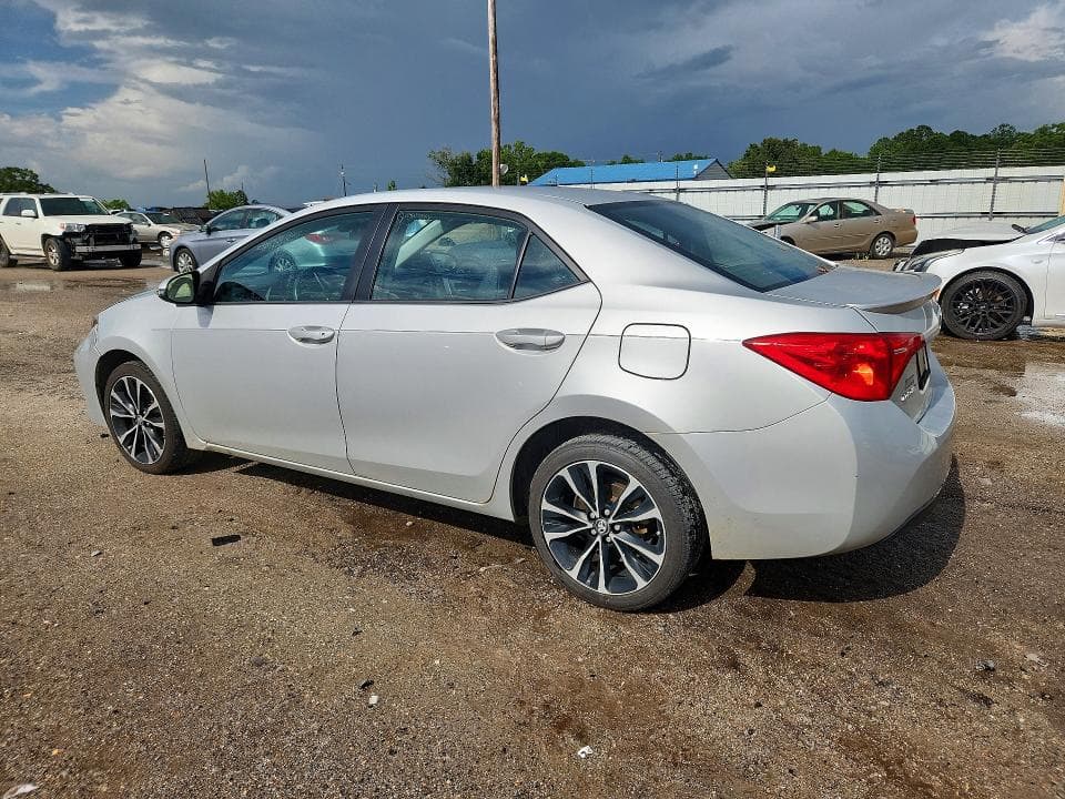 2018 TOYOTA COROLLA SE 2