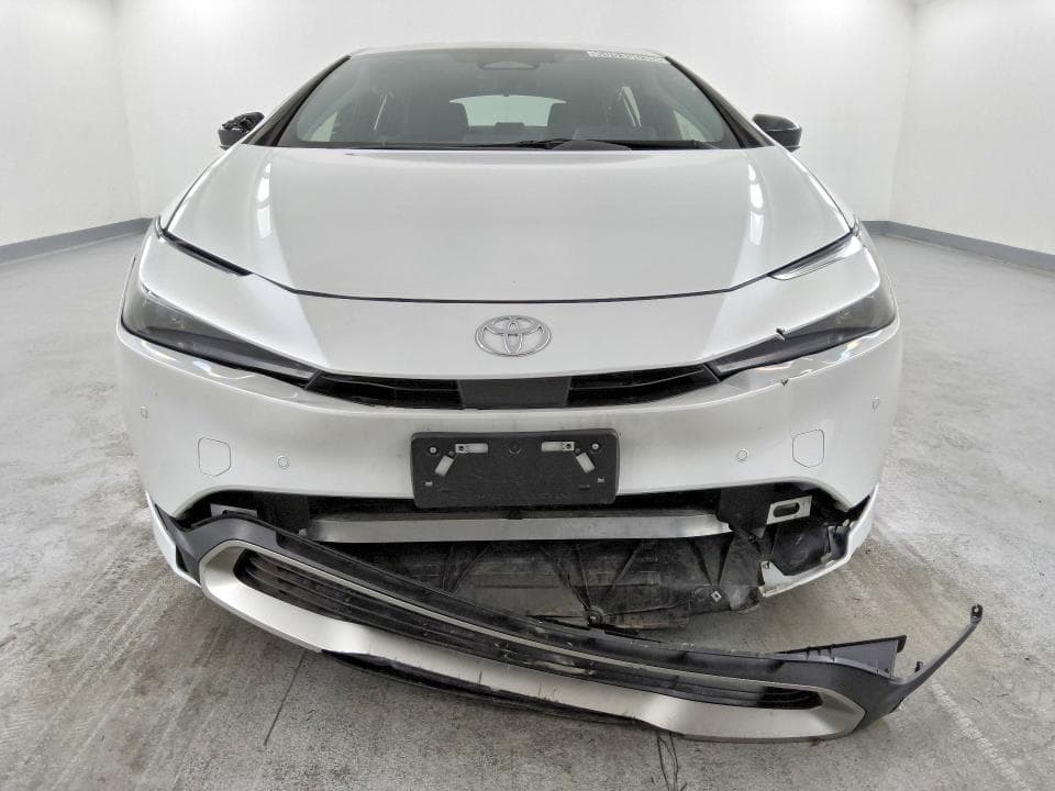 2025 TOYOTA PRIUS PLUG-IN HYBRID SE 5