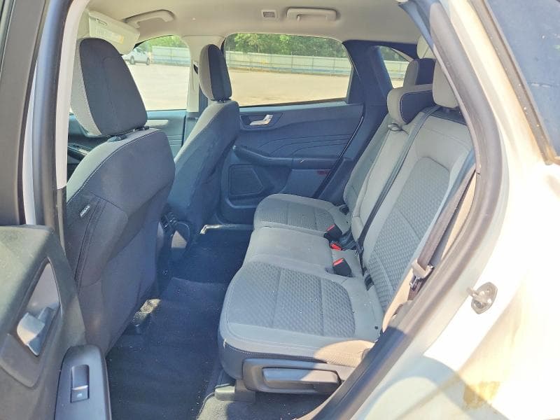 2021 FORD ESCAPE SE 11