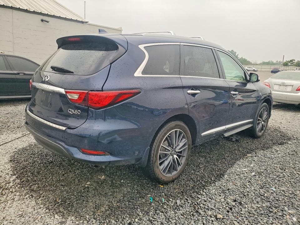 2017 INFINITI QX60 BASE 3