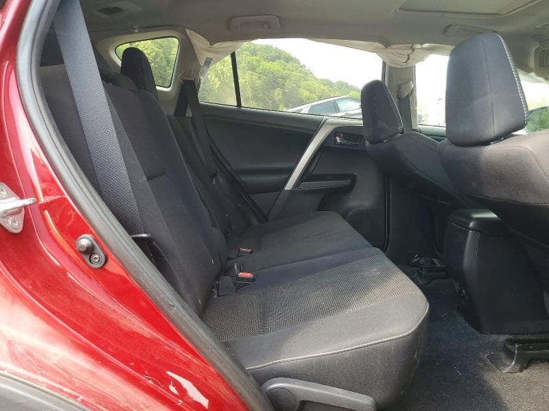 2018 TOYOTA RAV4 XLE 11