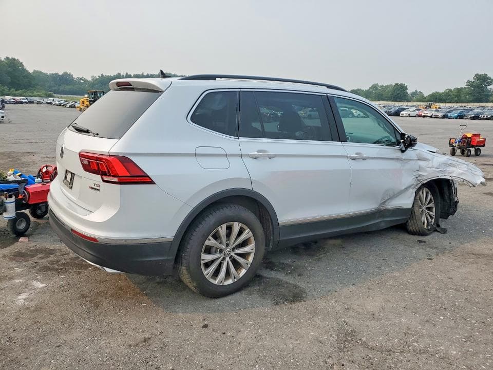 2018 VOLKSWAGEN TIGUAN SE 3