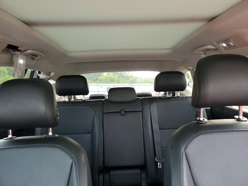 2018 VOLKSWAGEN TIGUAN SE 10