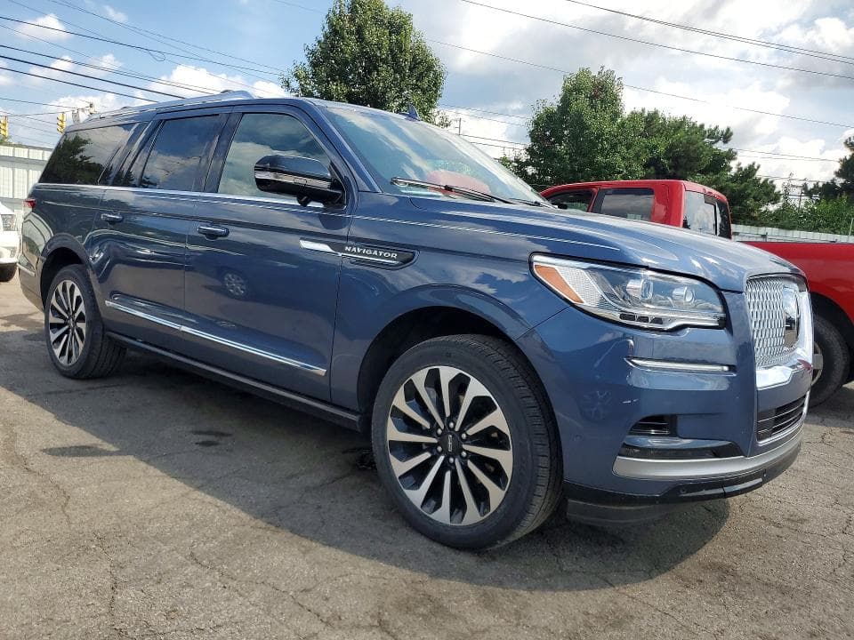 2023 LINCOLN NAVIGATOR L RESERVE 4