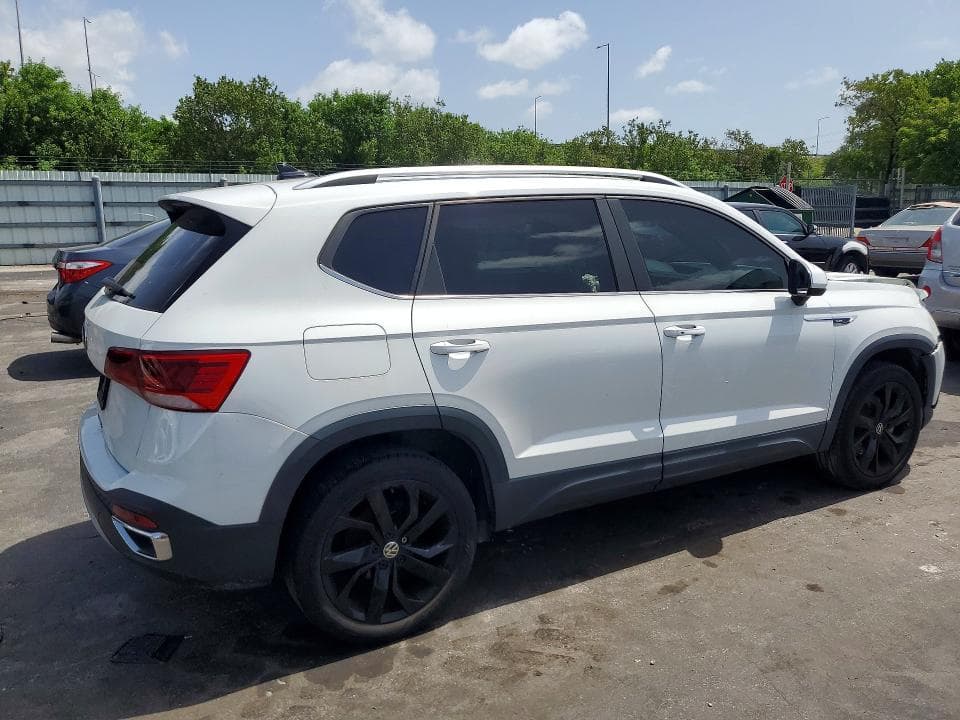 2022 VOLKSWAGEN TAOS SEL 3
