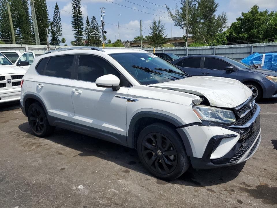 2022 VOLKSWAGEN TAOS SEL 4