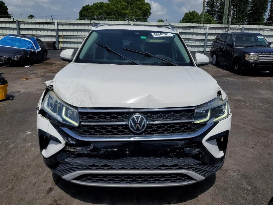 2022 VOLKSWAGEN TAOS SEL 5