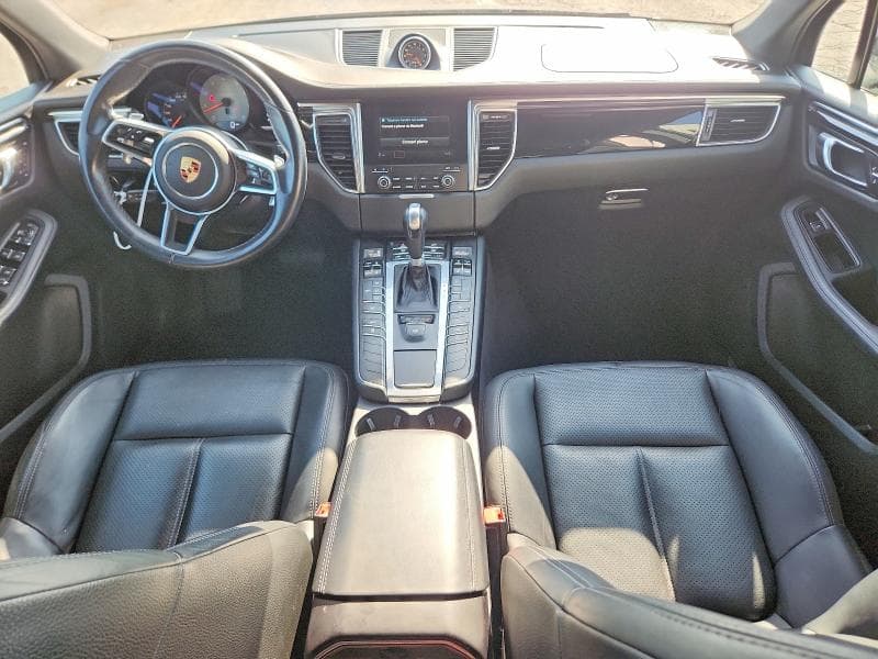 2017 PORSCHE MACAN S 8