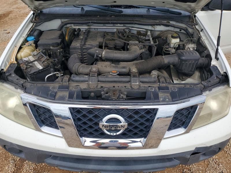 2018 NISSAN FRONTIER S 11