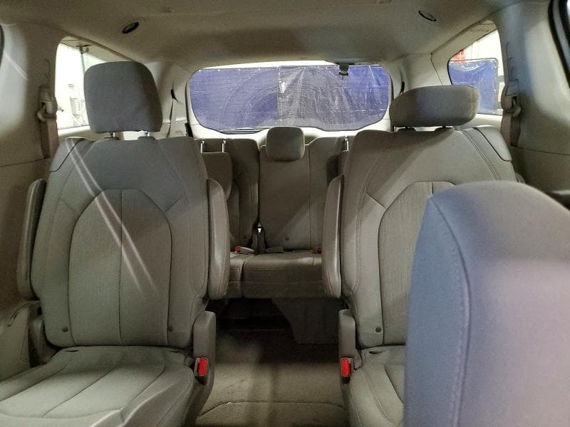 2021 CHRYSLER PACIFICA TOURING 10