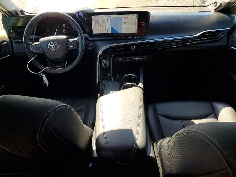 2022 TOYOTA MIRAI XLE 8