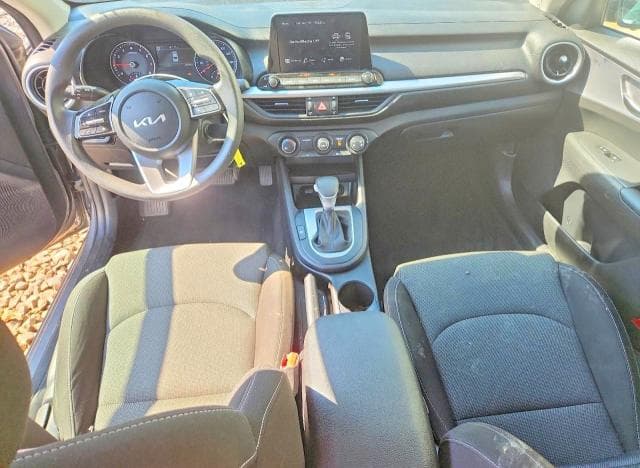 2022 KIA FORTE LXS 8