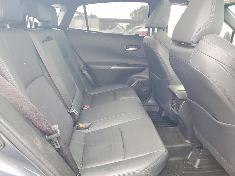 2021 TOYOTA VENZA LIMITED 11